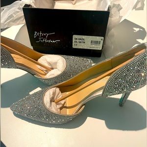 SB HAZIL Betsey Johnson rhinestone heels size 11